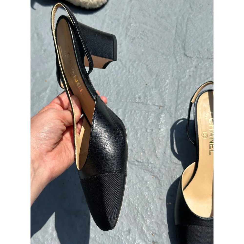 Chanel Black Grosgrain Cap Toe Slingback Pumps Size 40 CC Logo